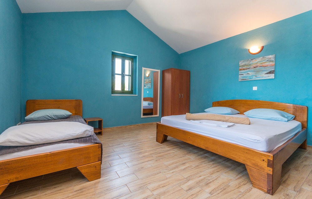 Apartment (A1)