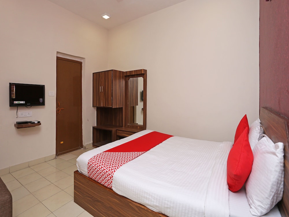 Double or Twin Room photo 1