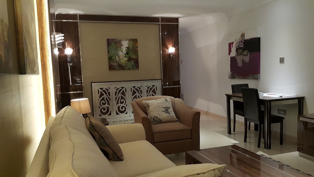 Royal Suite - Photo 5