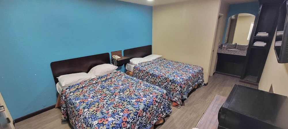 Basic Double Room photo 1