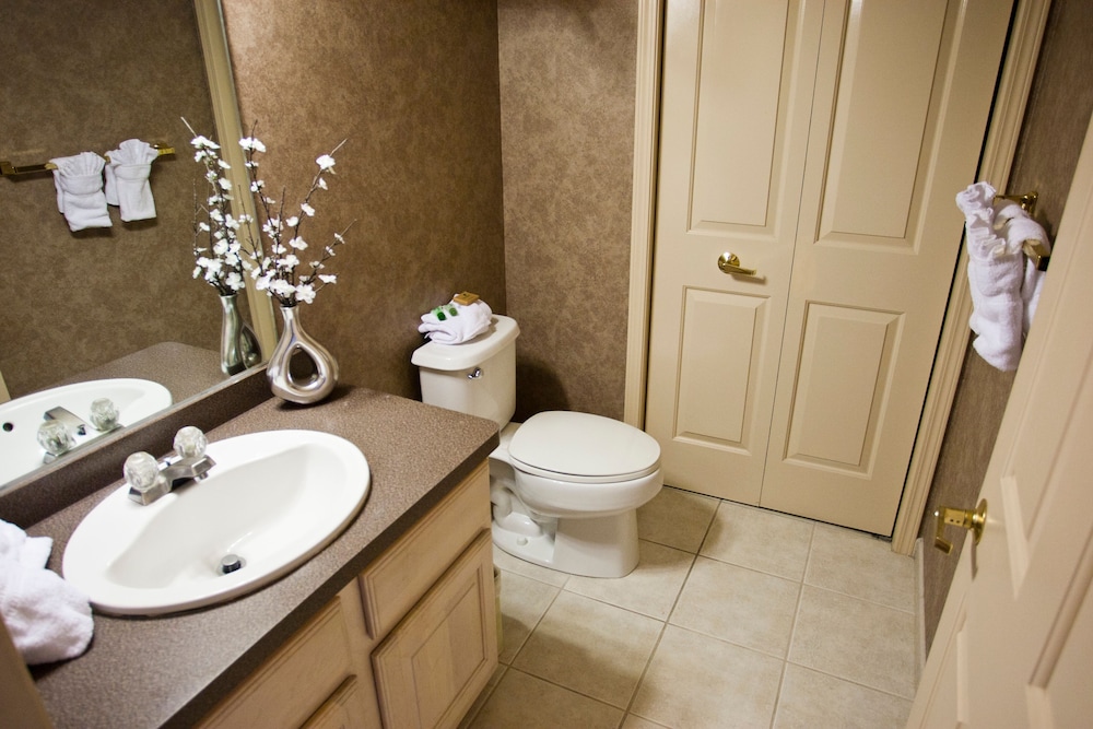 Standard Room, 1 King Bed with Sofa bed, Lakeside - Photo 3