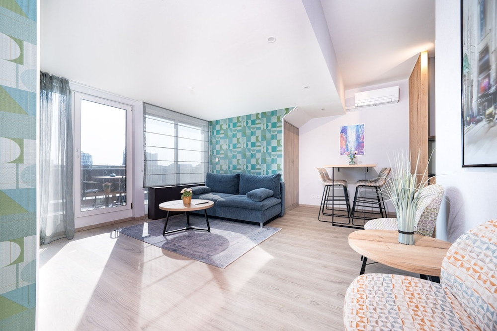 Apartment, 1 Bedroom, Patio