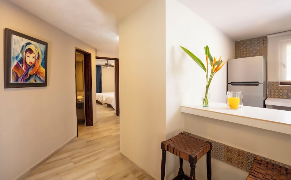 Deluxe Suite, 2 Bedrooms - Photo 4