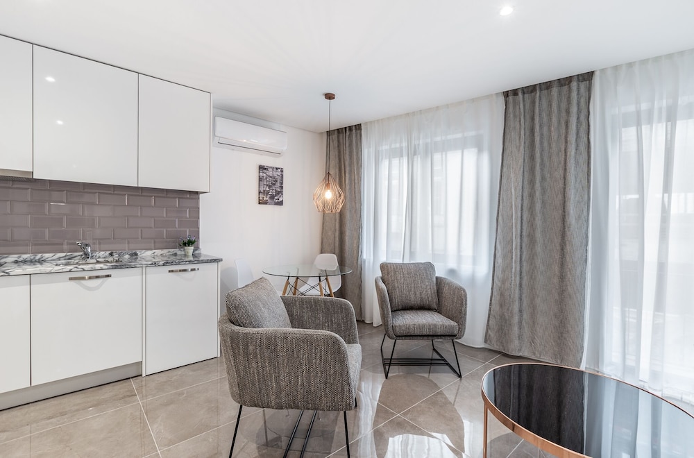 Traditional Apartment