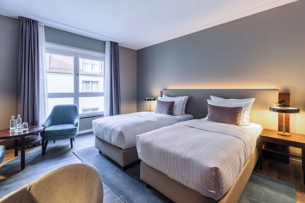 Premium Room - Photo 8