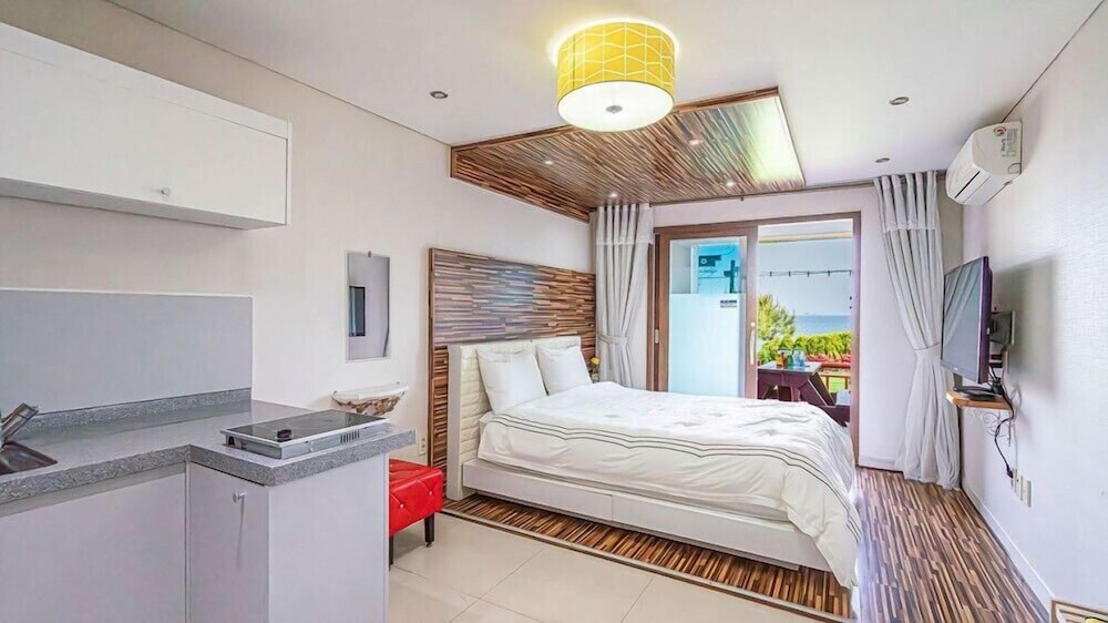 Room (Ocean Terrace Couple 2) photo 1