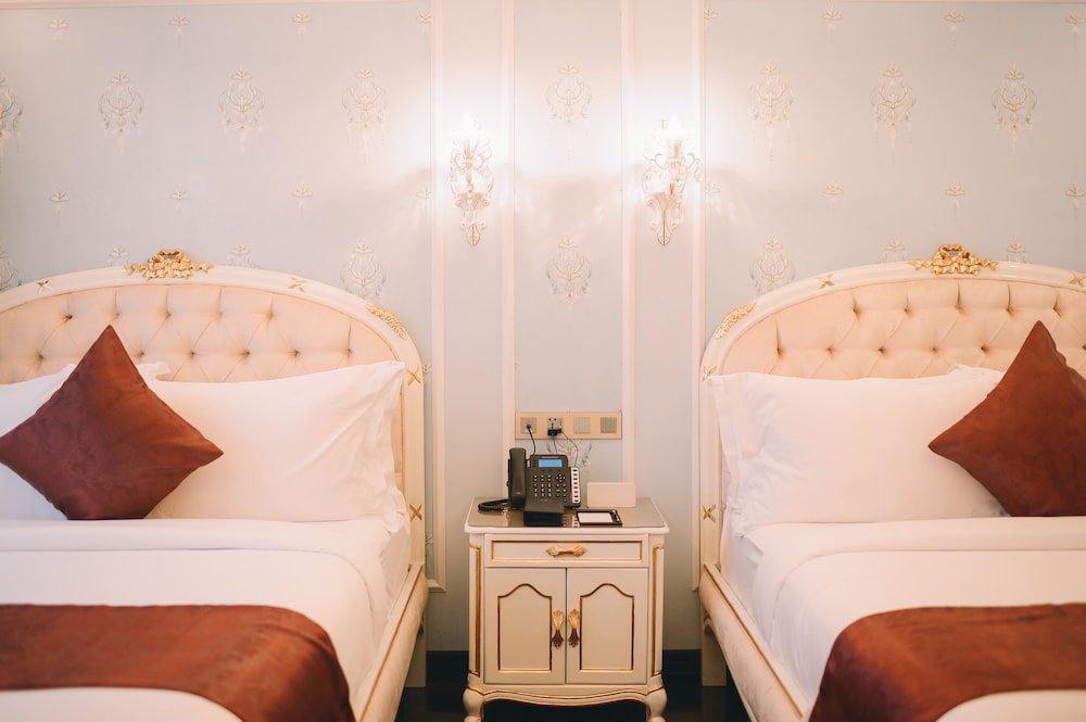 Deluxe Double Room, 2 Queen Beds, City View photo 2