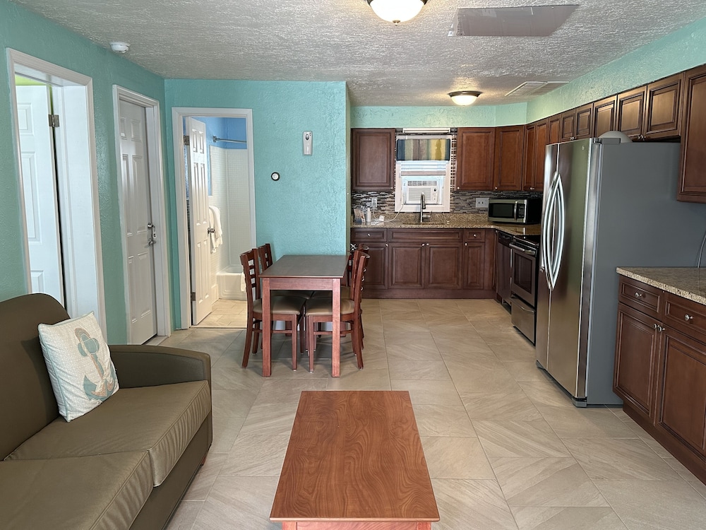 Grand Apartment, Multiple Beds, Kitchen photo 1