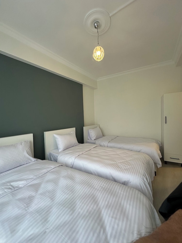 Standard Quadruple Room photo 3