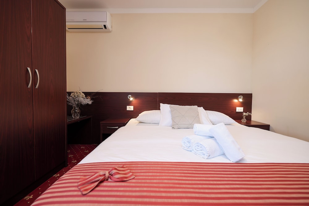Suite, 1 Bedroom photo 3