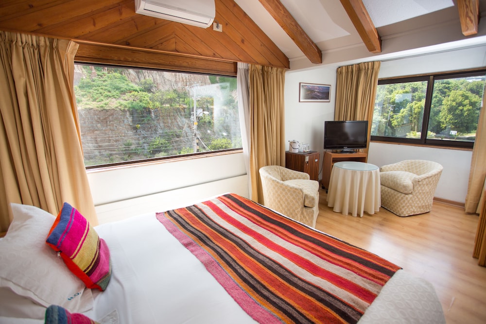 Standard Double Room, City View photo 3