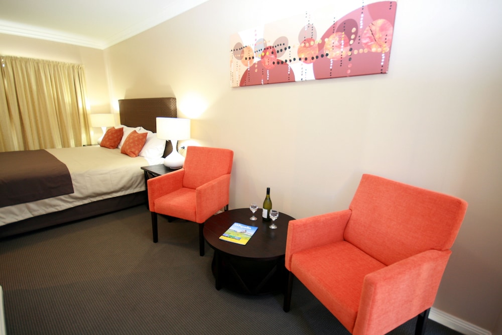 Standard King Room photo 1