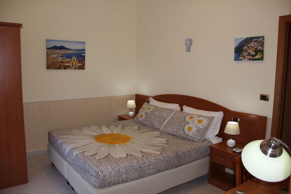 Basic Double or Twin Room photo 1