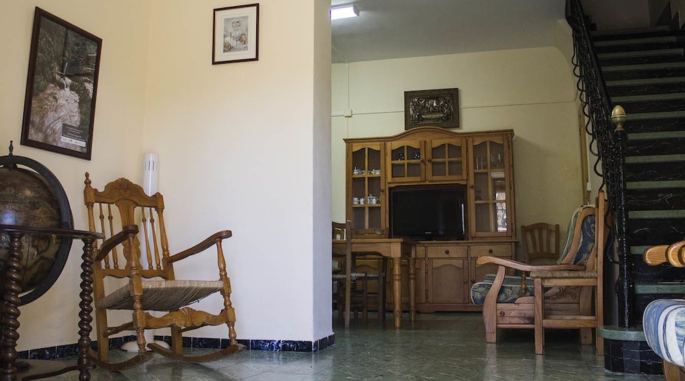 Casa, 3 habitaciones (Mariola)