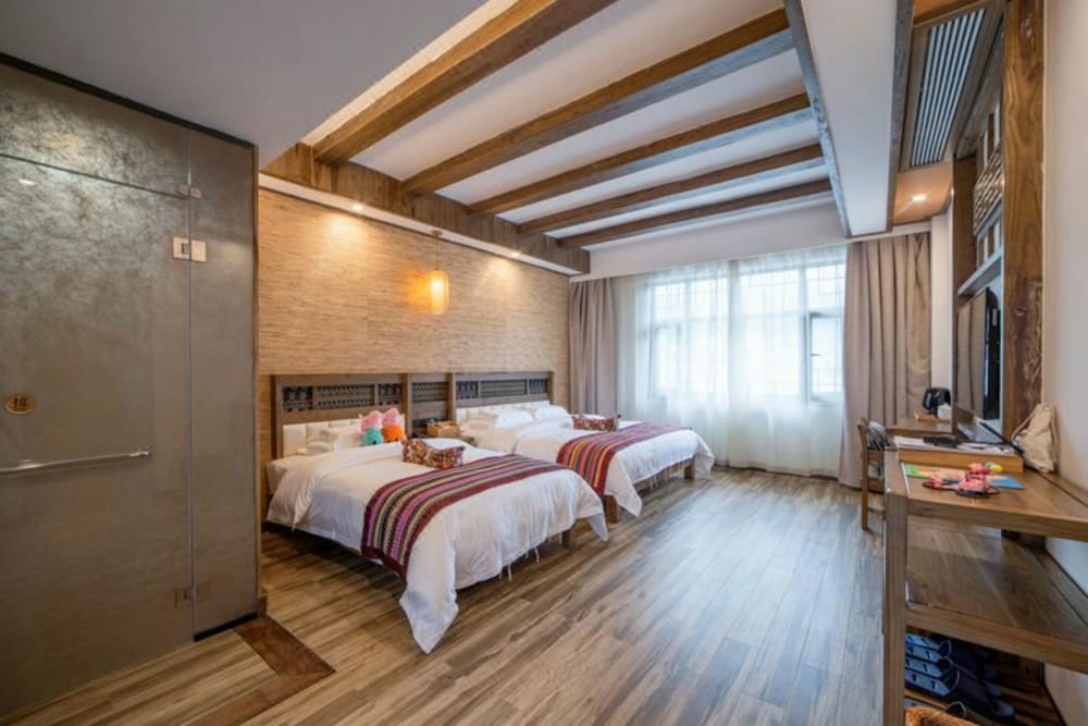 Deluxe Twin Room photo 2