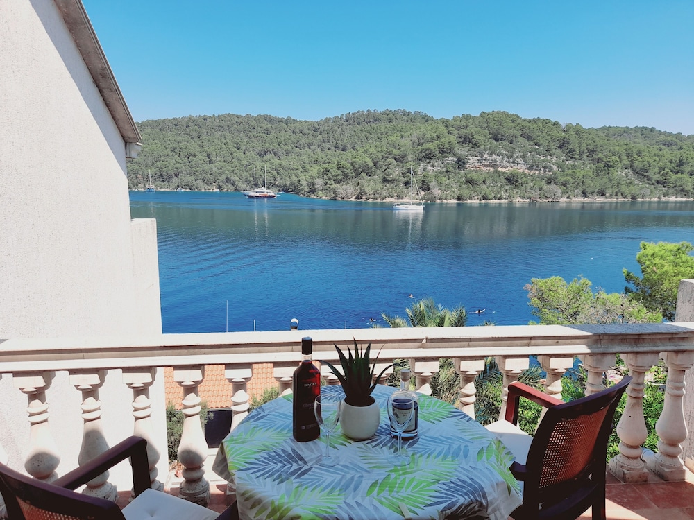 Comfort Apartment, Balcony, Sea View photo 2
