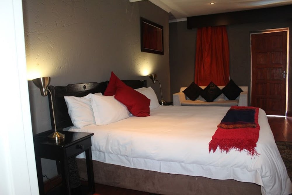 Deluxe Suite photo 1