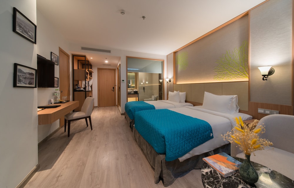 Deluxe Twin Room, Ocean View - Photo 3