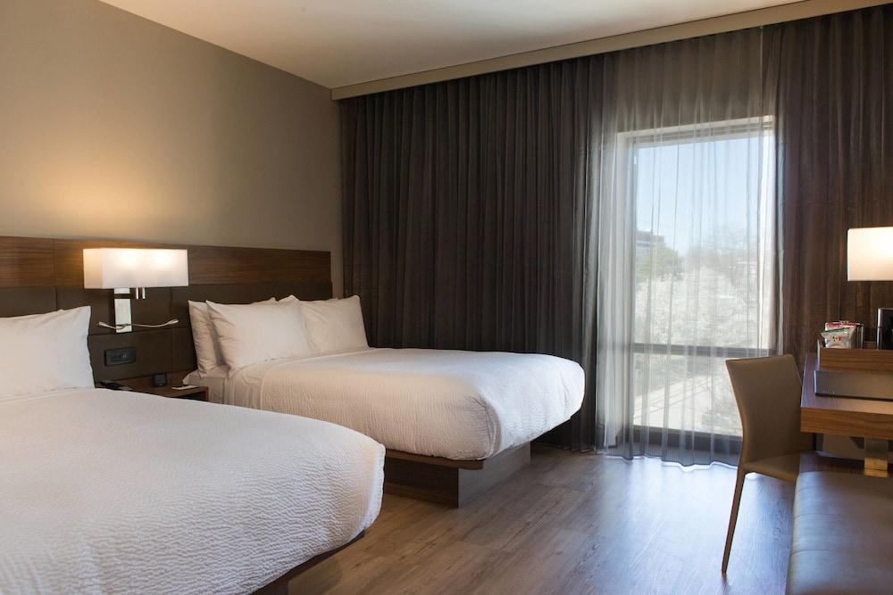 Room, 2 Double Beds (Mobility Accessible, Roll-In Shower)