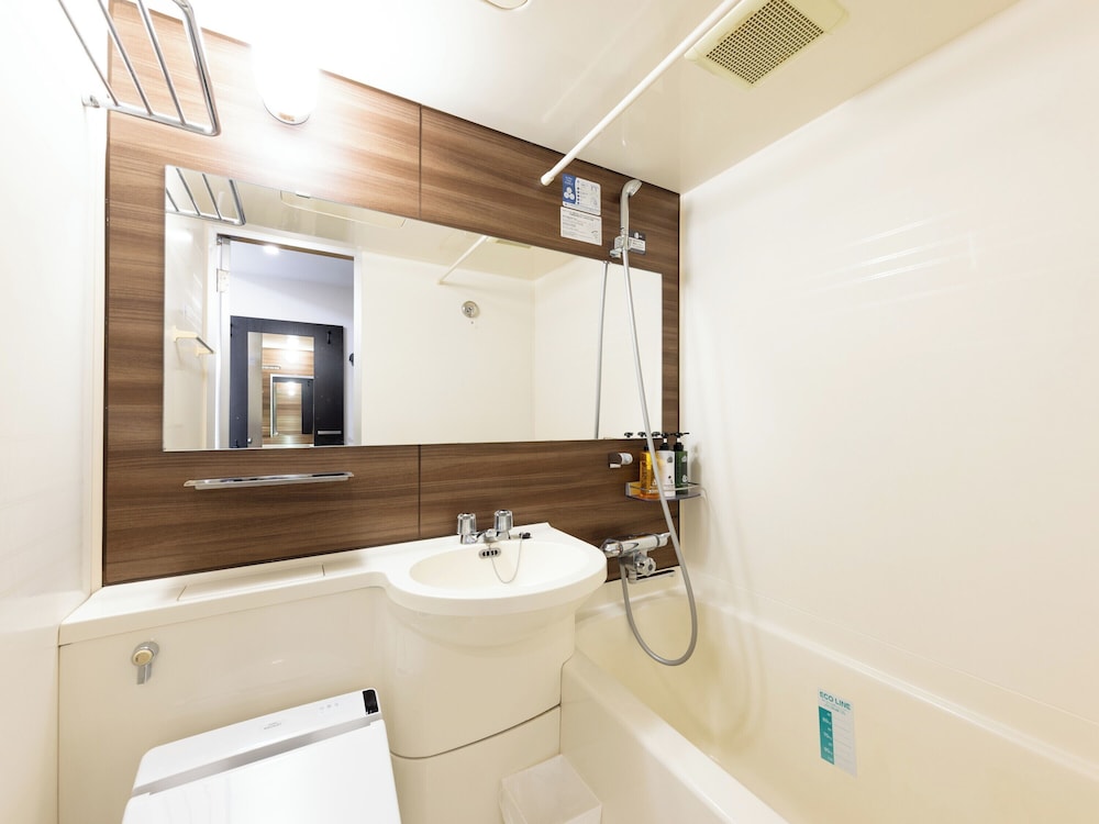 Economy Twin Room, 1 Double Bed with Sofa bed, Non Smoking - Photo 5