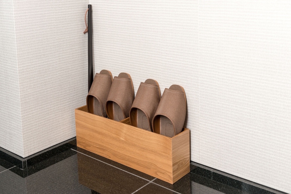 Standard Twin Room - Photo 3