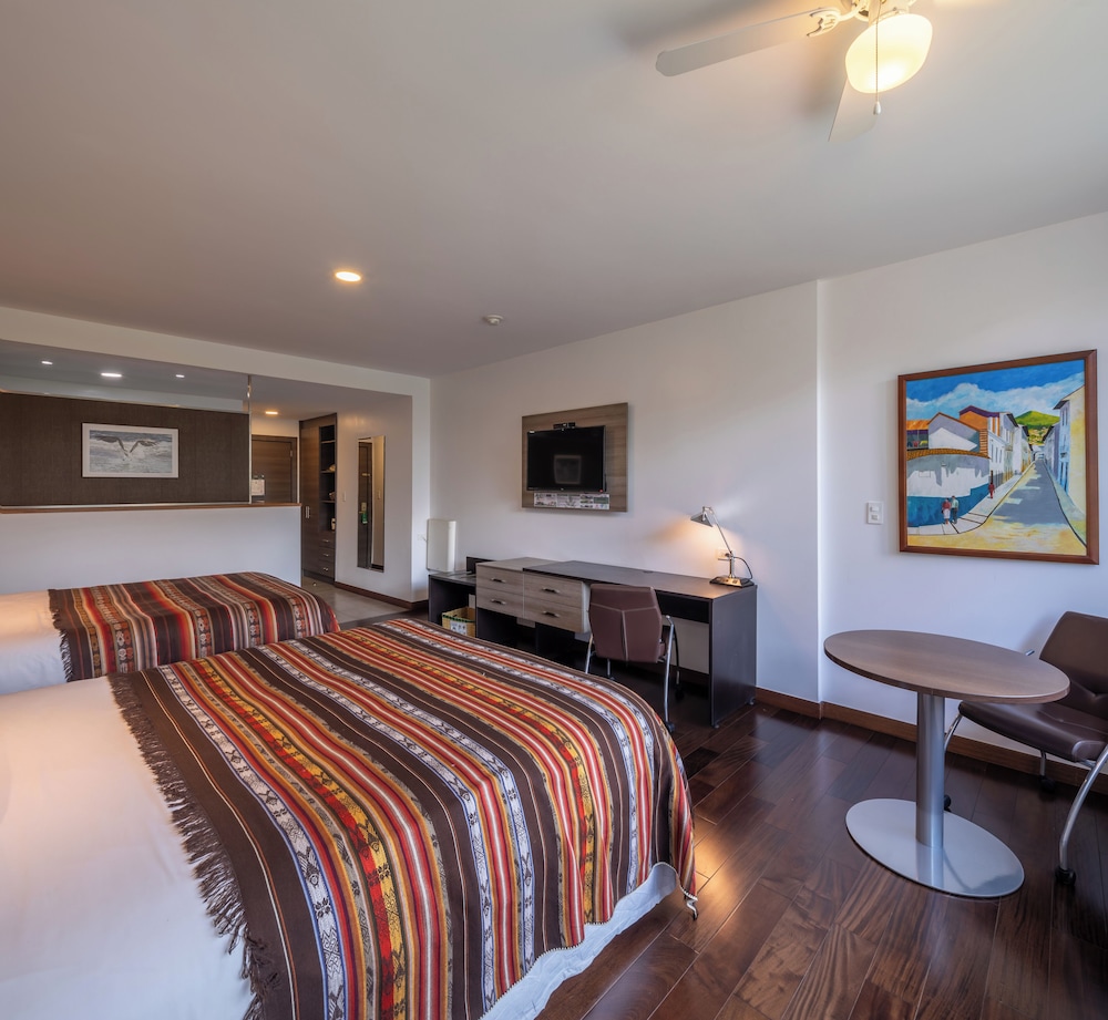 Superior Room, 2 double beds, garden or patio view photo 2