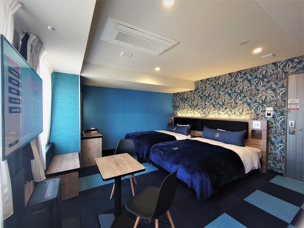 Premium Twin Room, 2 Double Beds, Smoking