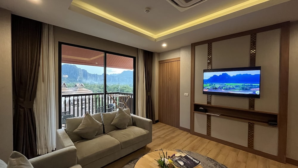 Suite, 1 Bedroom, Balcony, River View photo 2
