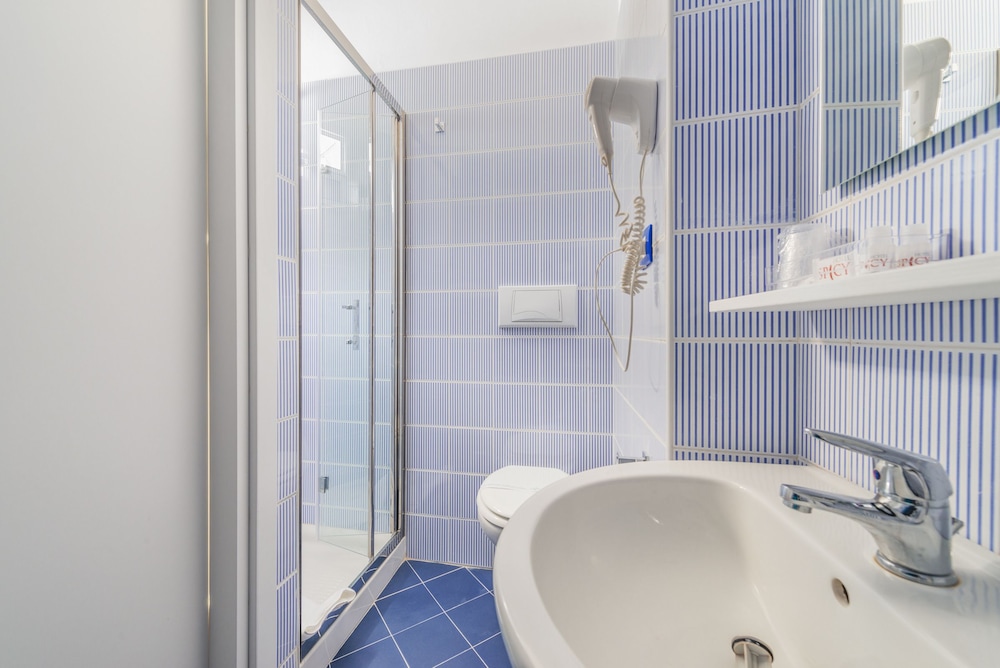 Deluxe Double Room, Balcony, Sea View - Photo 5