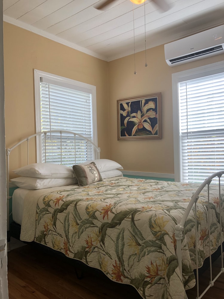 Aloha Suite, 1 Bedroom, Kitchen photo 3