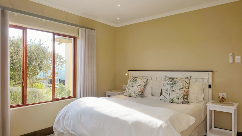 Cottage (Private Self-Catering) photo 2