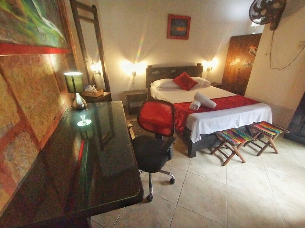 Traditional Triple Room, Multiple Beds photo 1