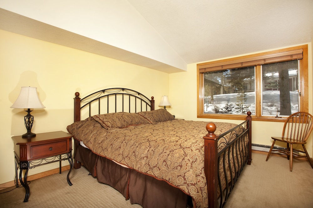 Condo, 2 Bedrooms, 2 Bathrooms