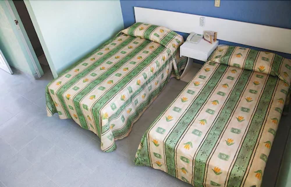 Room, 2 Twin Beds photo 1