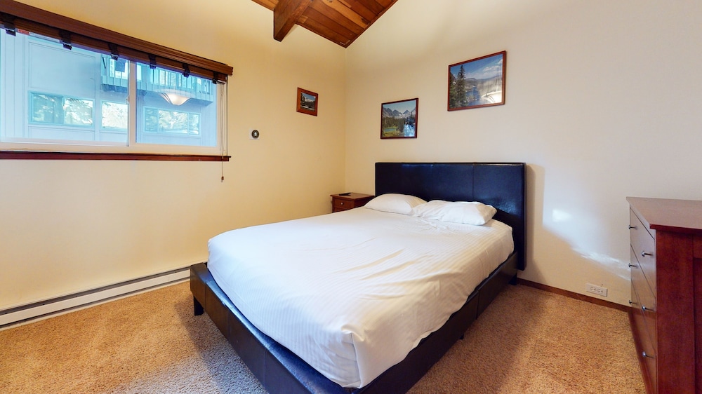 Condo, 4 Bedrooms photo 3