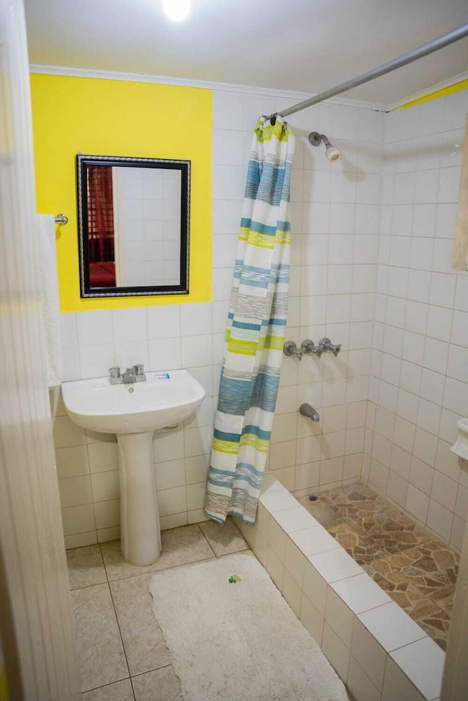 Standard Room (with Air Conditioning ) photo 2