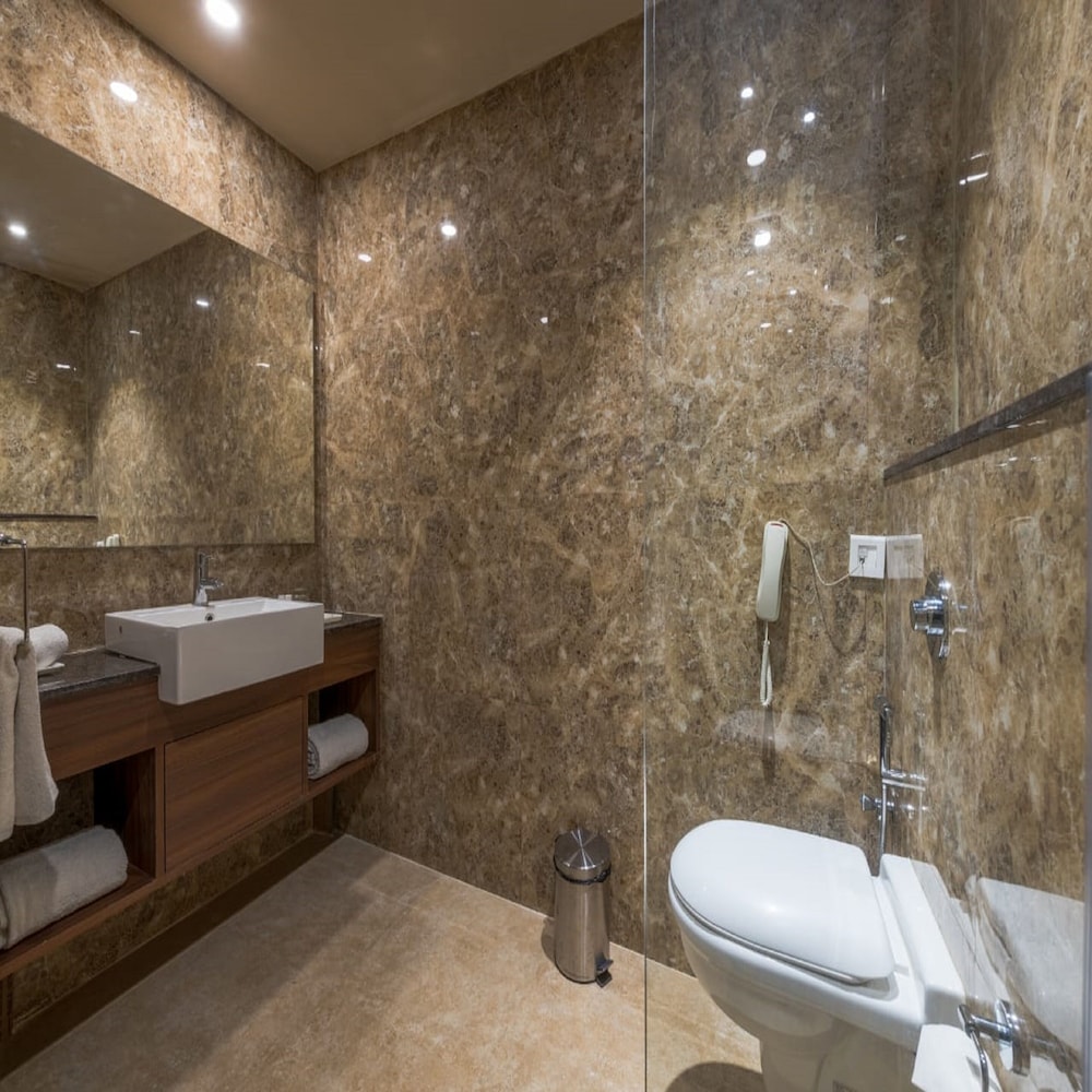 Club Room - Photo 6