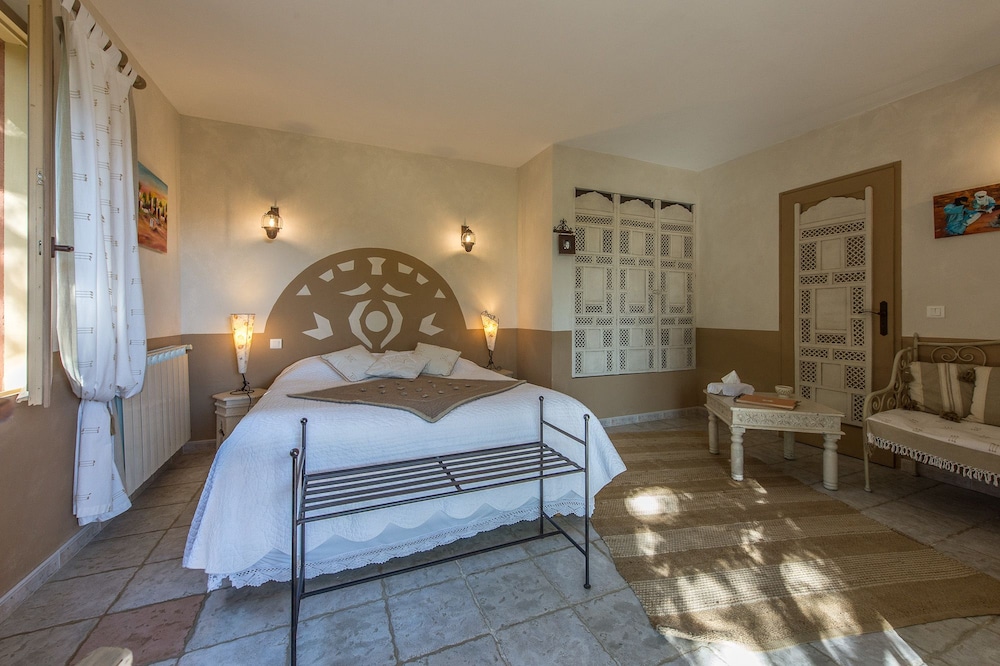Quadruple Room, Non Smoking (Paneloux) photo 1