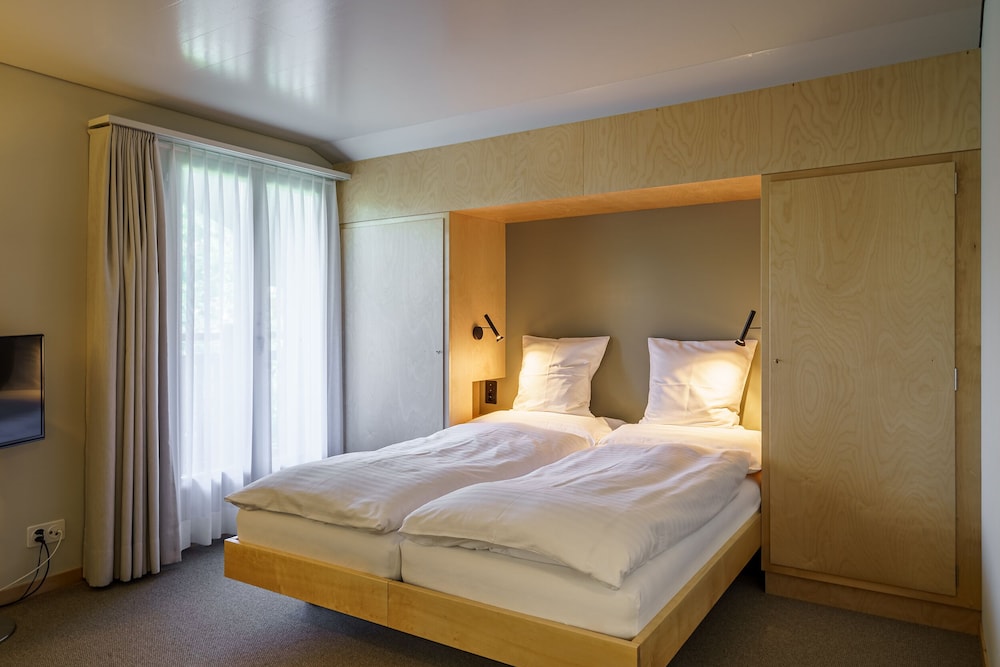 Classic Double or Twin Room (forest view) photo 2