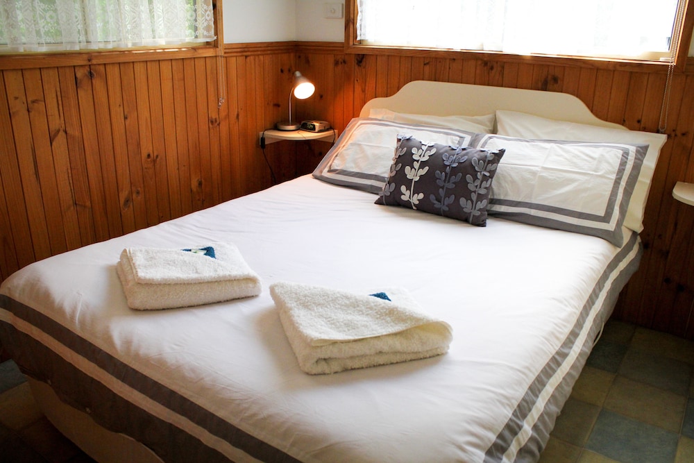 Self-contained Cabin photo 1