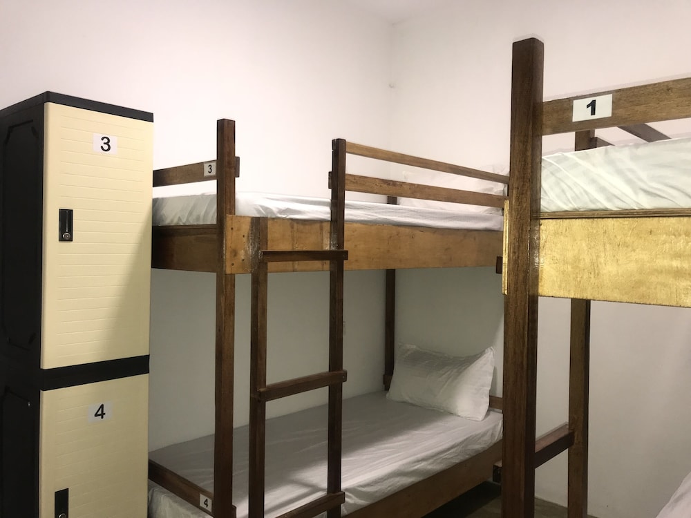 Standard Shared Dormitory, Women Only