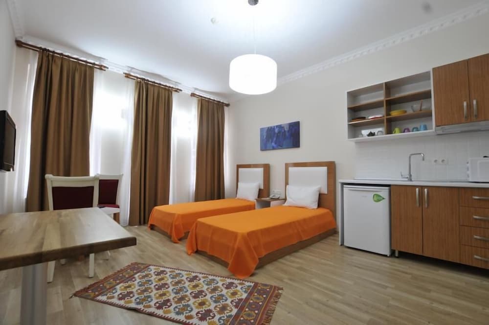 Standard Twin Room, 2 Twin Beds photo 2