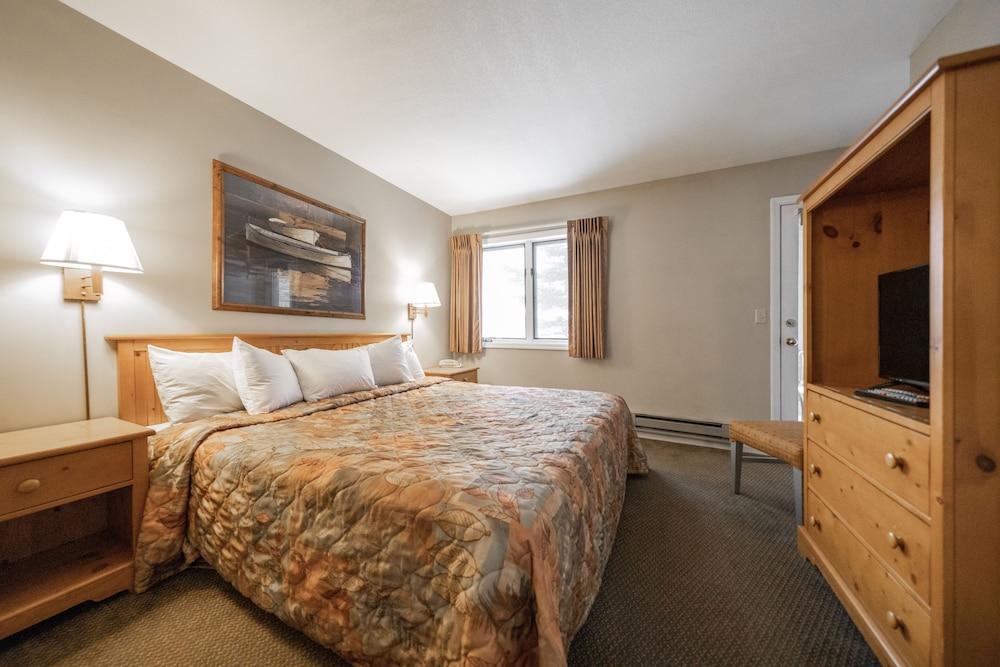 Suite, 1 King Bed with Sofa bed, Kitchen