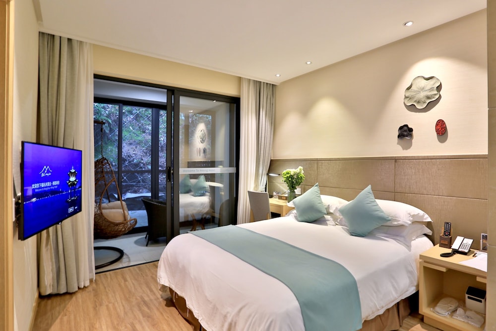 Standard Double Room With Mountain View photo 2