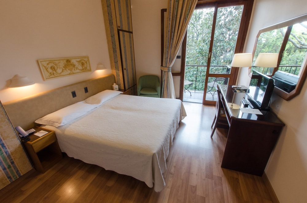 Single Room (bagno privato esterno)