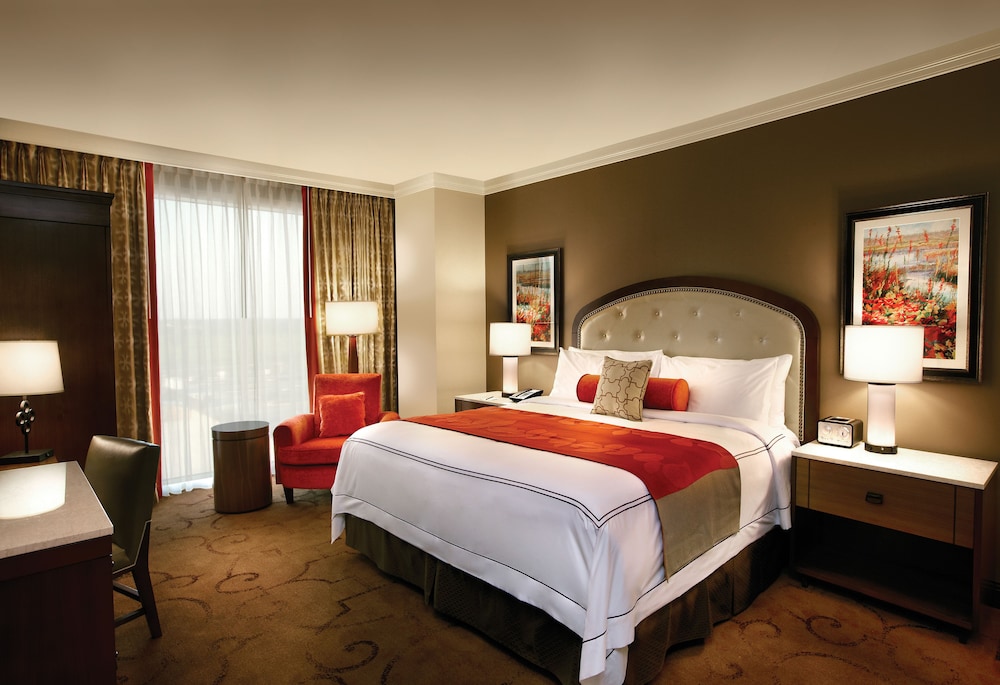 Luxury Riverview King photo 1