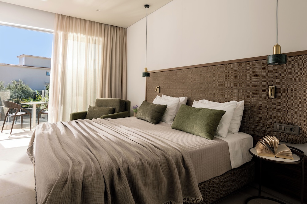 Superior Double or Twin Room - Photo 1
