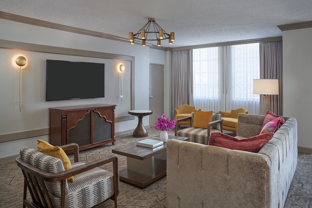 Luxury Suite (Gables) photo 3