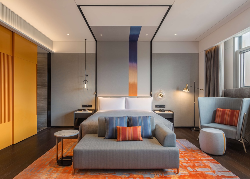 Superior Room, 1 King Bed