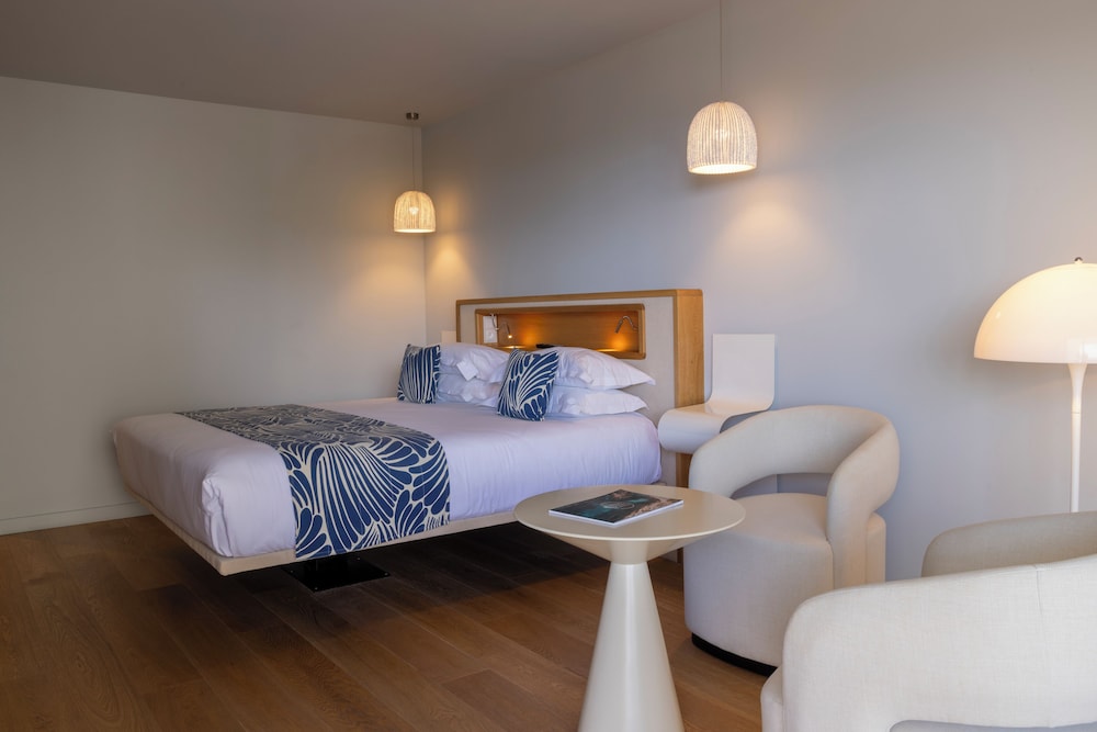 Superior Room, 1 King Bed